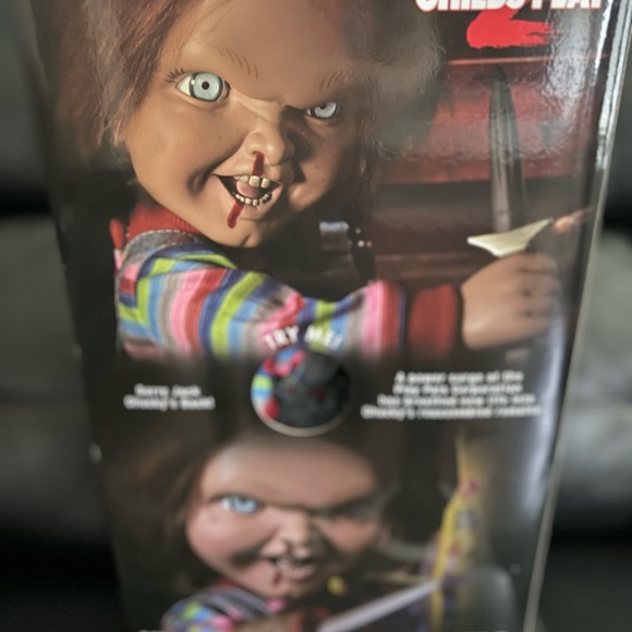 Chucky Doll in Box - Picture 8 of 8